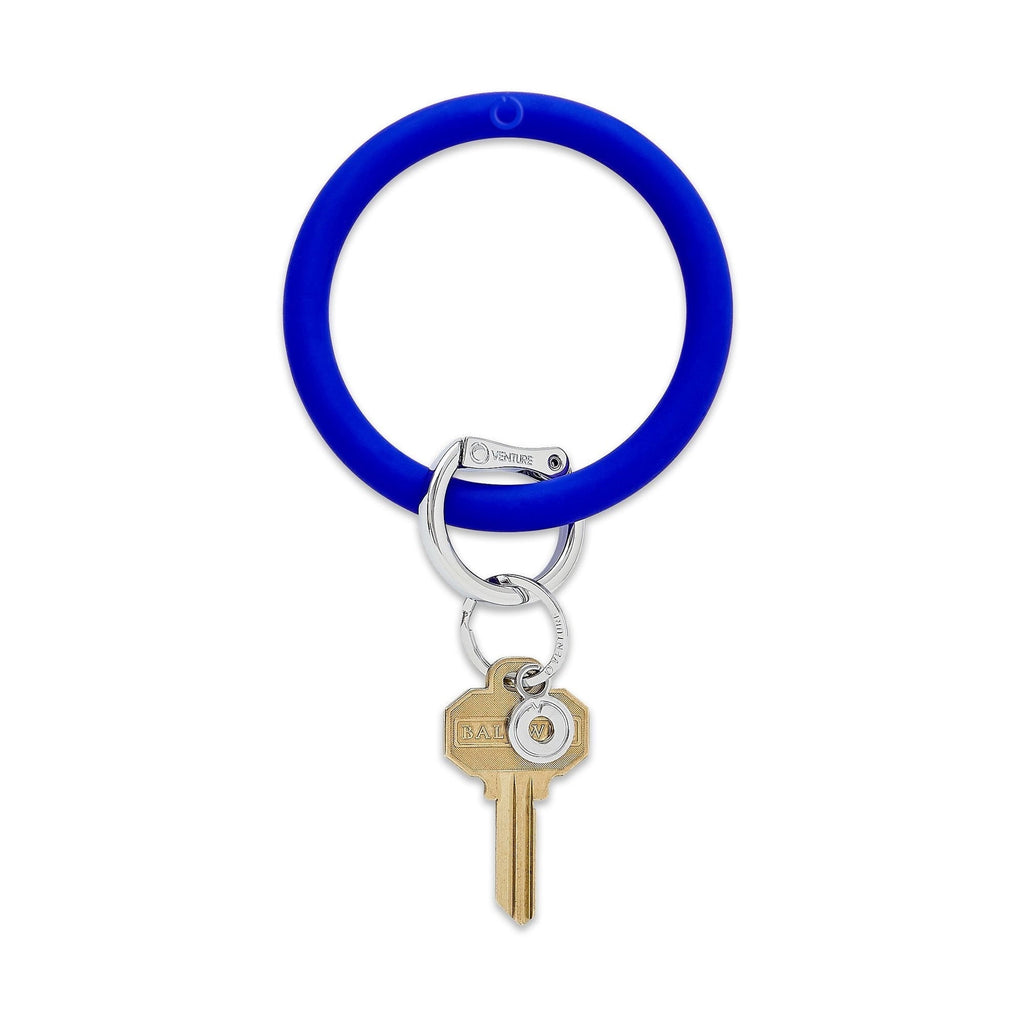 Blue Me Away Silicone Big O Key Ring by Oventure which is royal blue in color.
