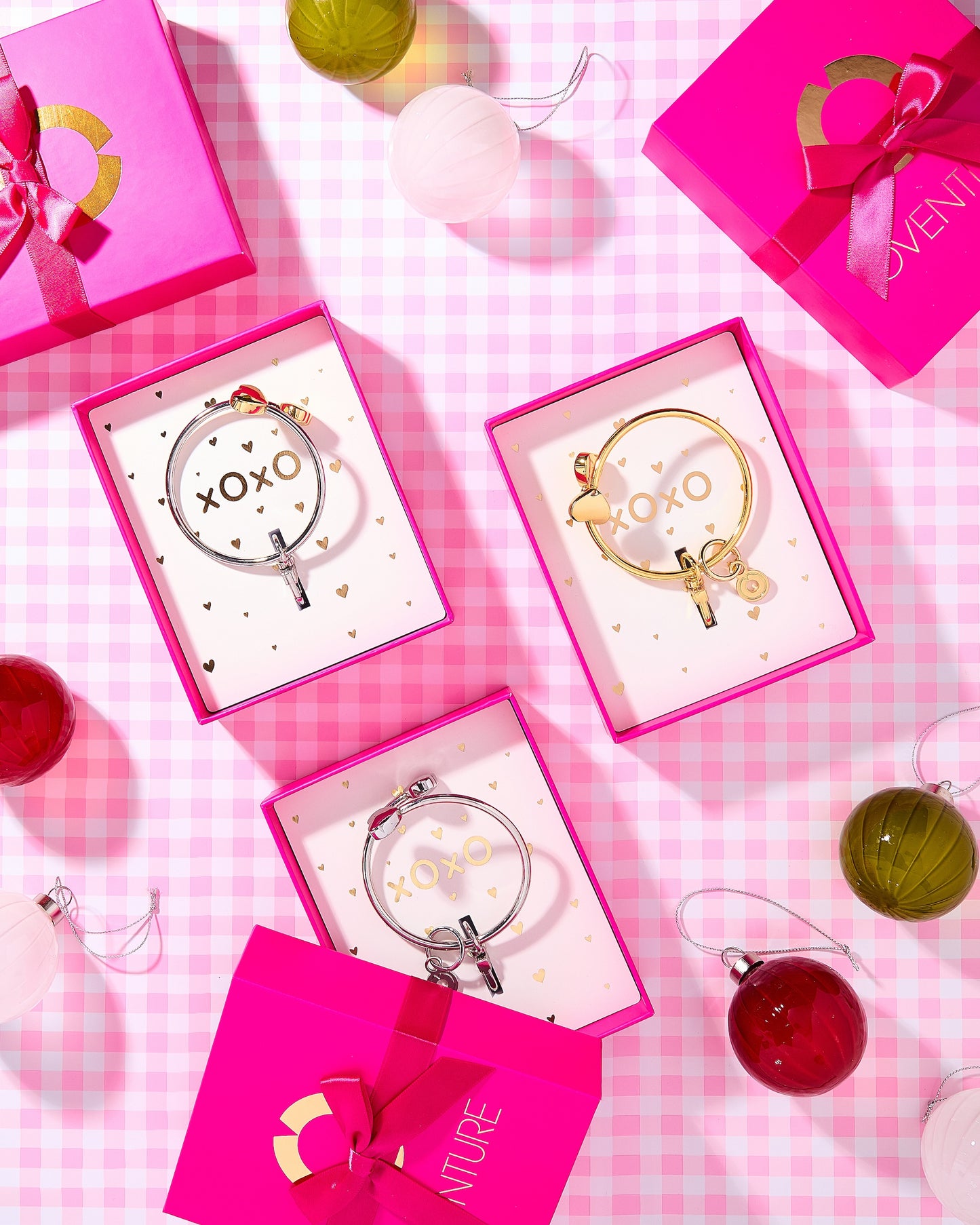 The Gift-Ready Big O® Phone Bracelet - Silver Heart